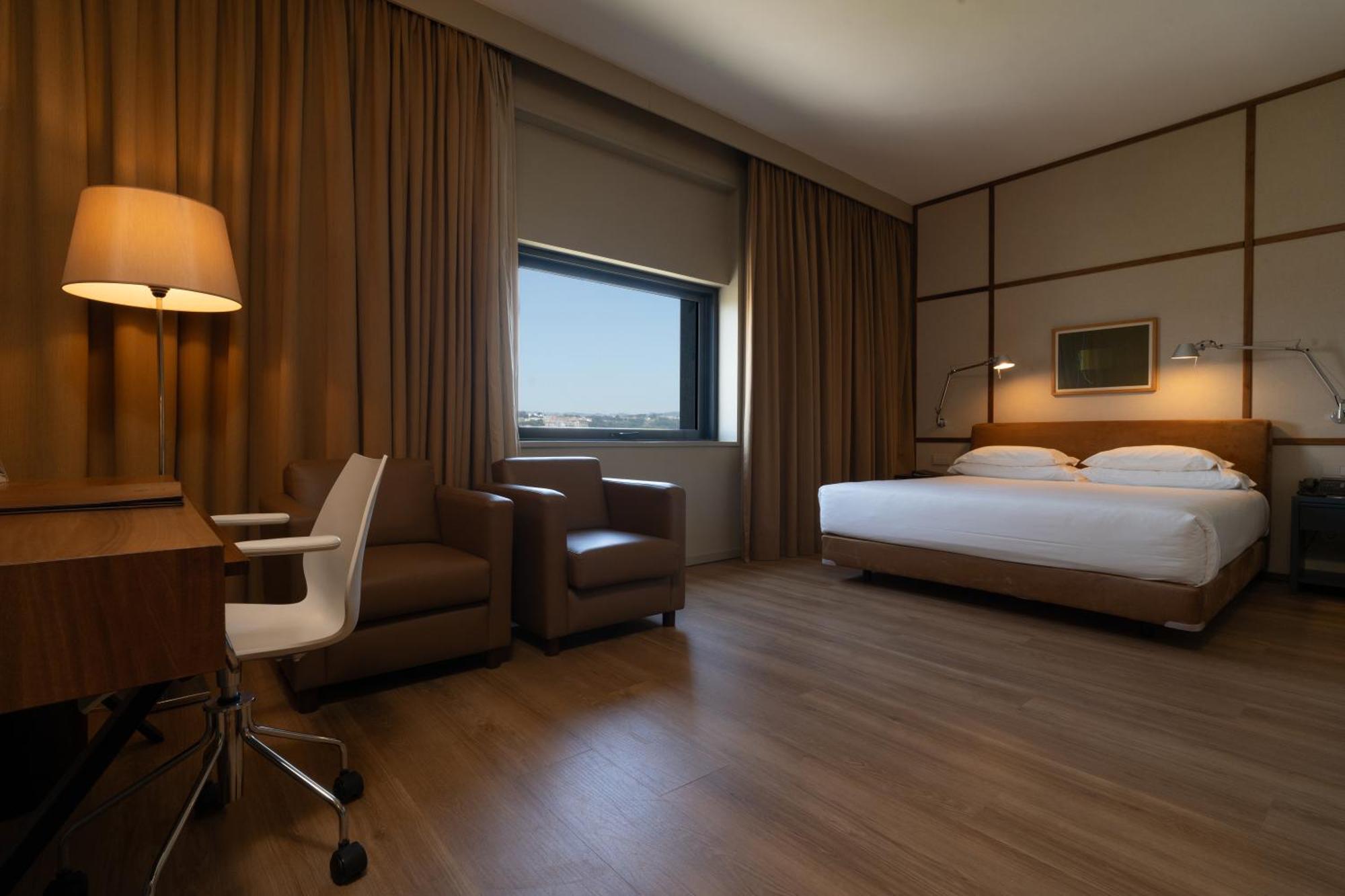 Hotel De Guimaraes Business & Spa Eksteriør billede